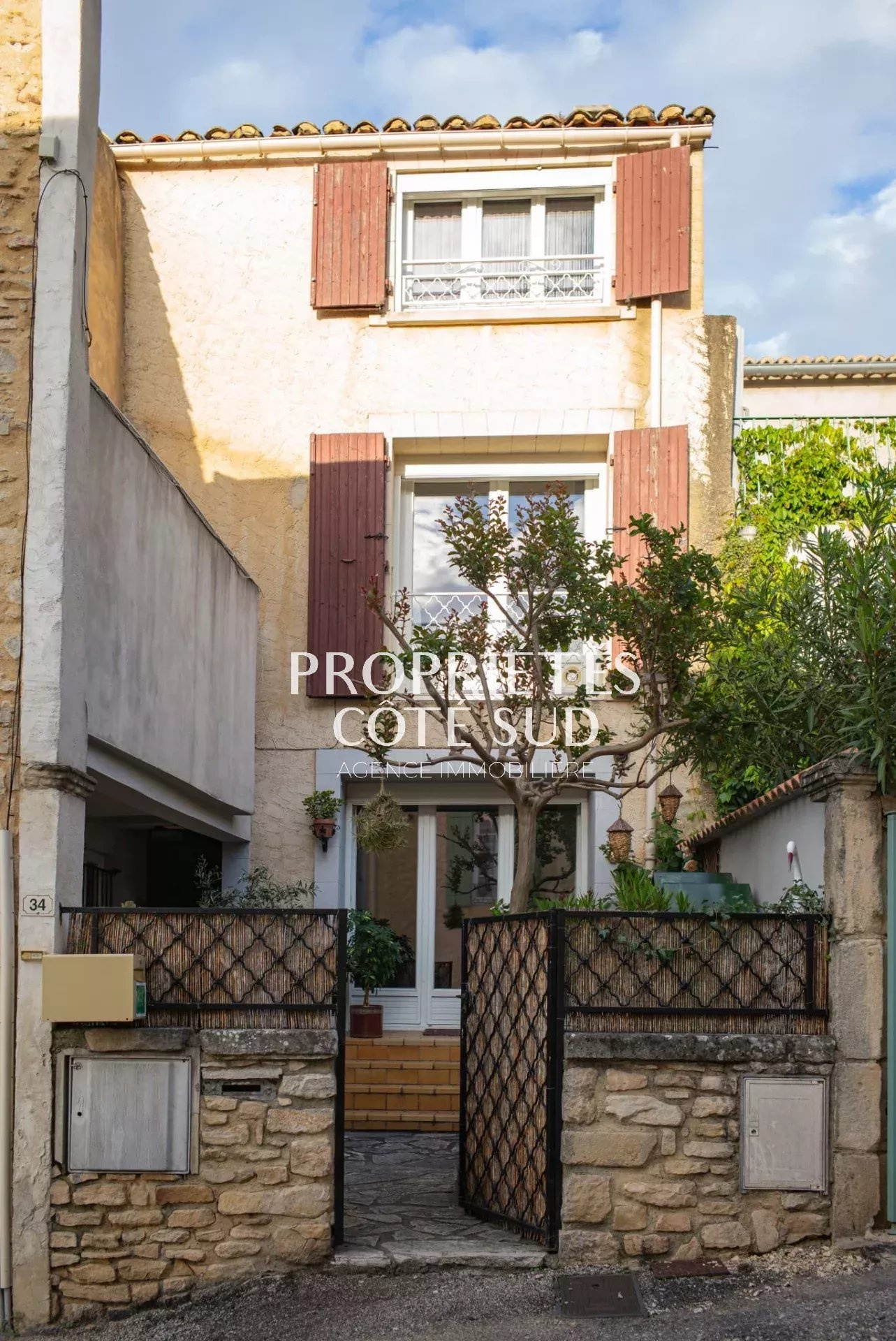 Maison à vendre à Venejan, 95 m², 5 pièces – photo 1 sur 15