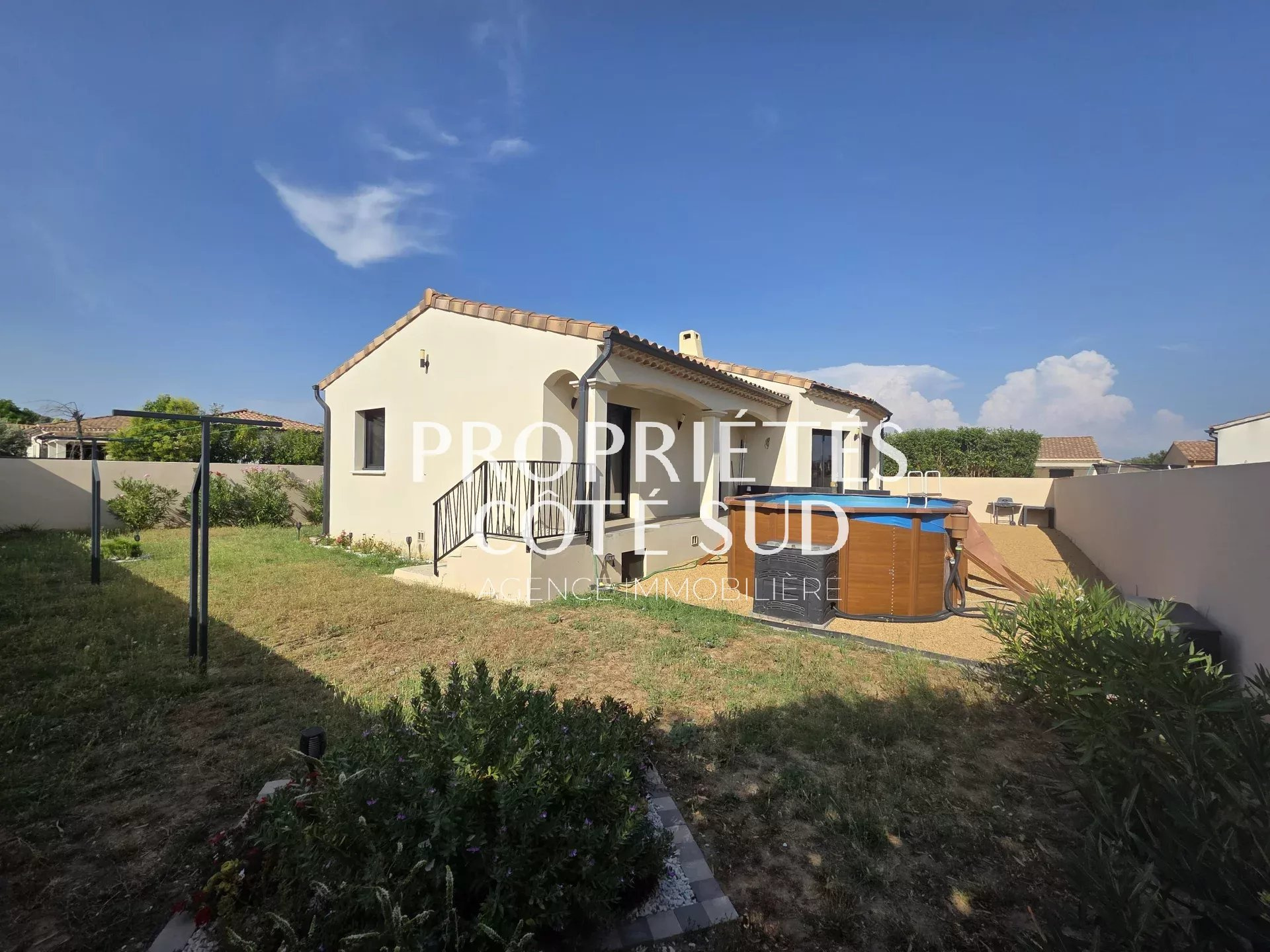 Maison à vendre à Laudun l ardoise, 91 m², 4 pièces – photo 2 sur 15
