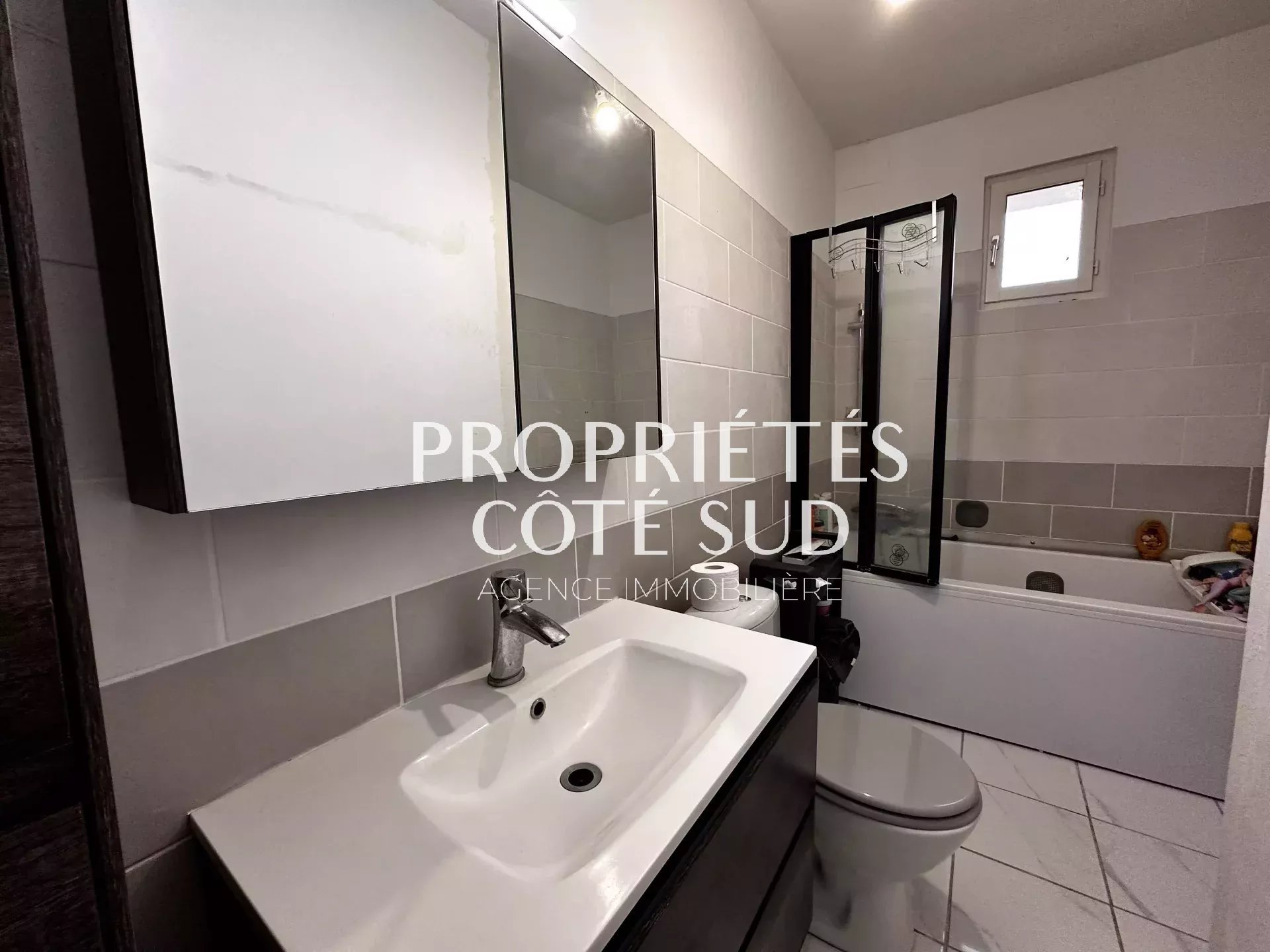 Maison à vendre à Montfaucon, 80 m², 3 pièces – photo 2 sur 7