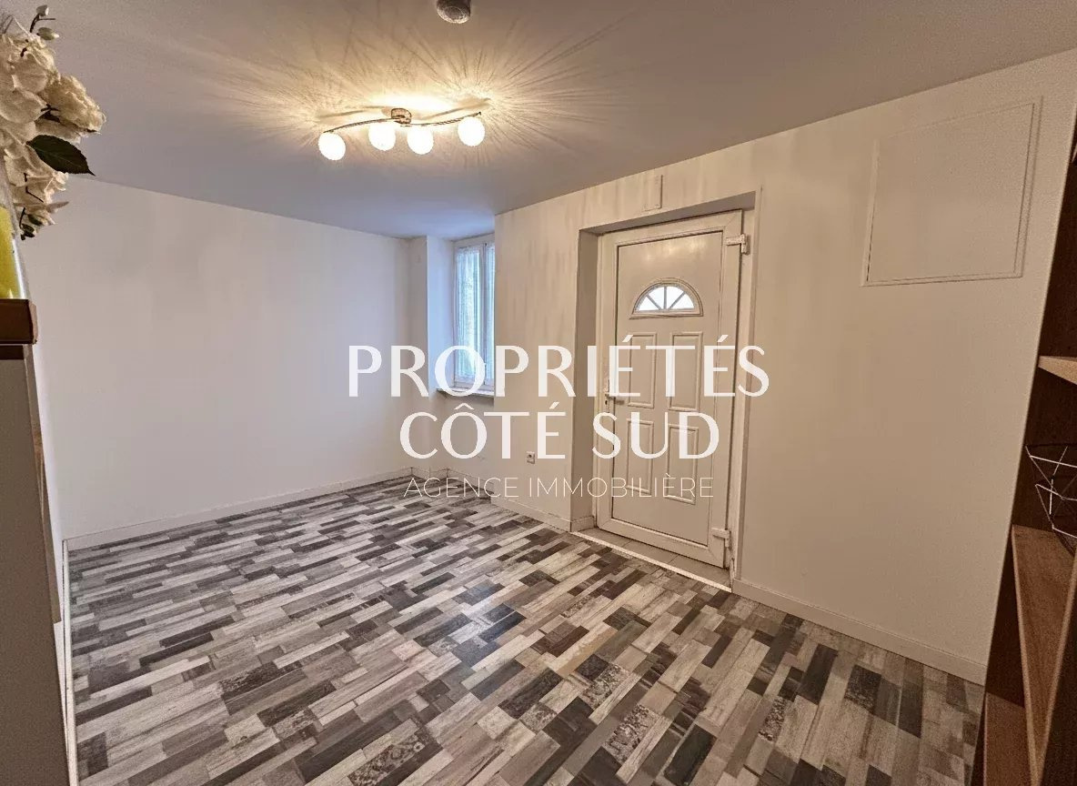 Maison à vendre à Montfaucon, 80 m², 3 pièces – photo 3 sur 7