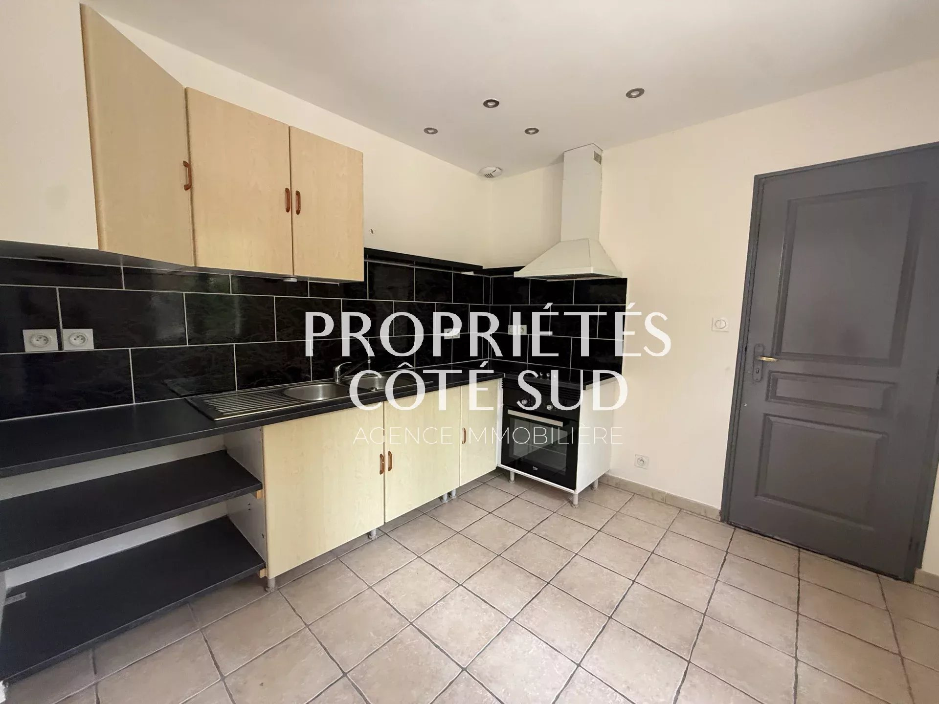 Maison à vendre à Pont st esprit, 87 m², 4 pièces – photo 3 sur 9