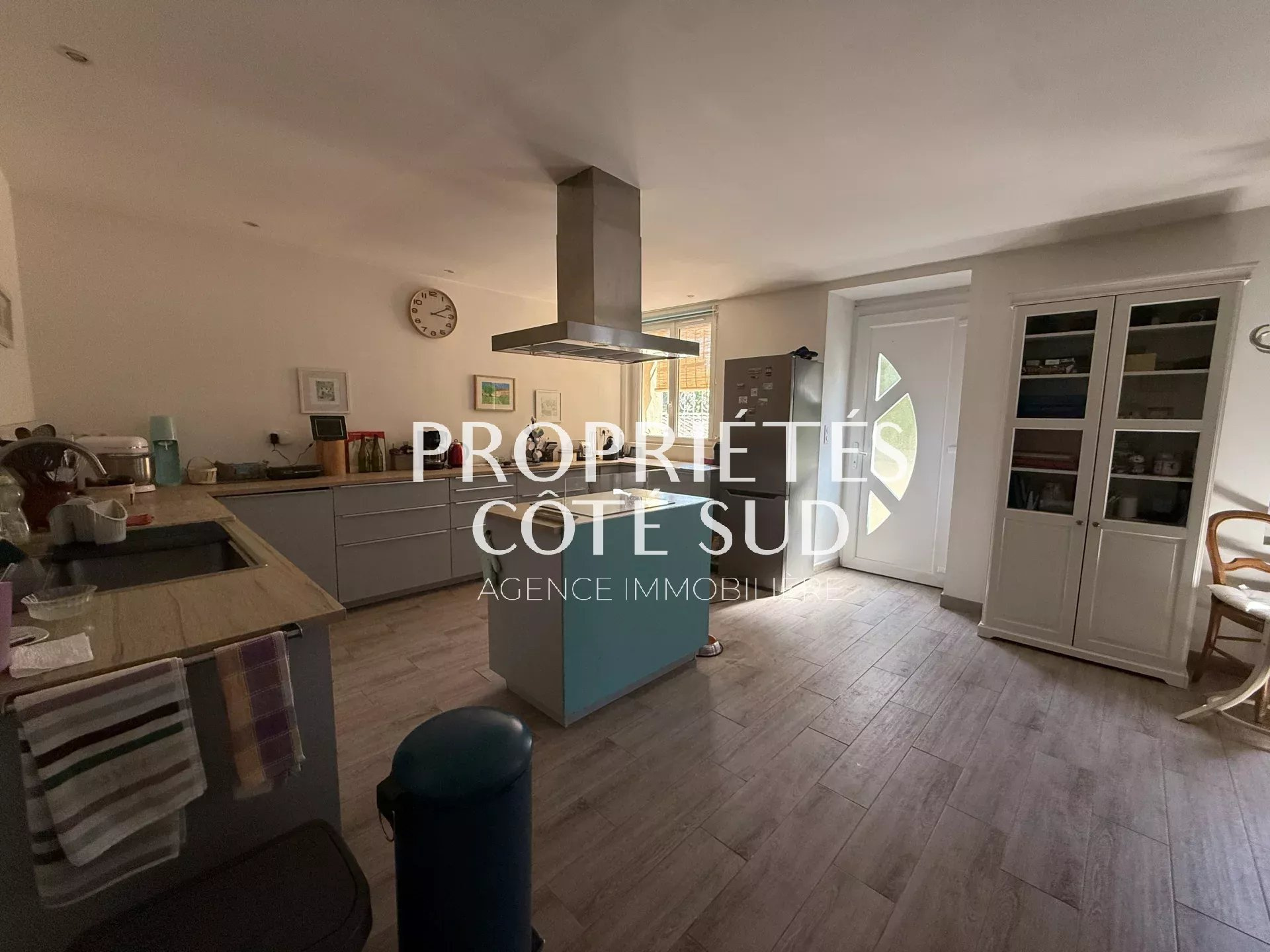 Commerce à vendre à St victor la coste, 139 m², 4 pièces – photo 3 sur 13