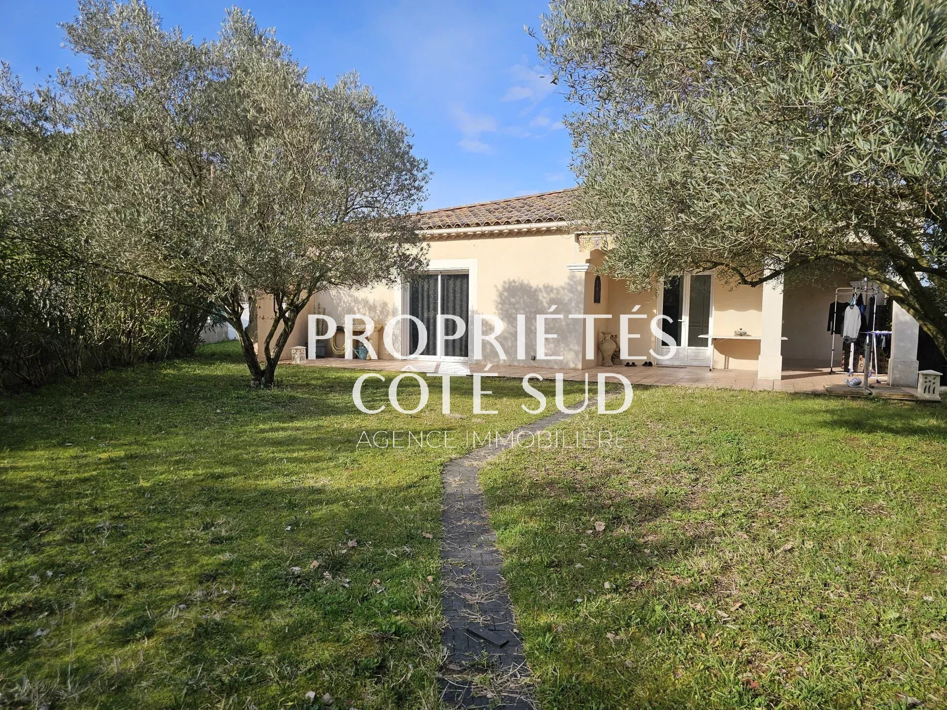 Maison à vendre à St victor la coste, 134 m², 5 pièces – photo 1 sur 14