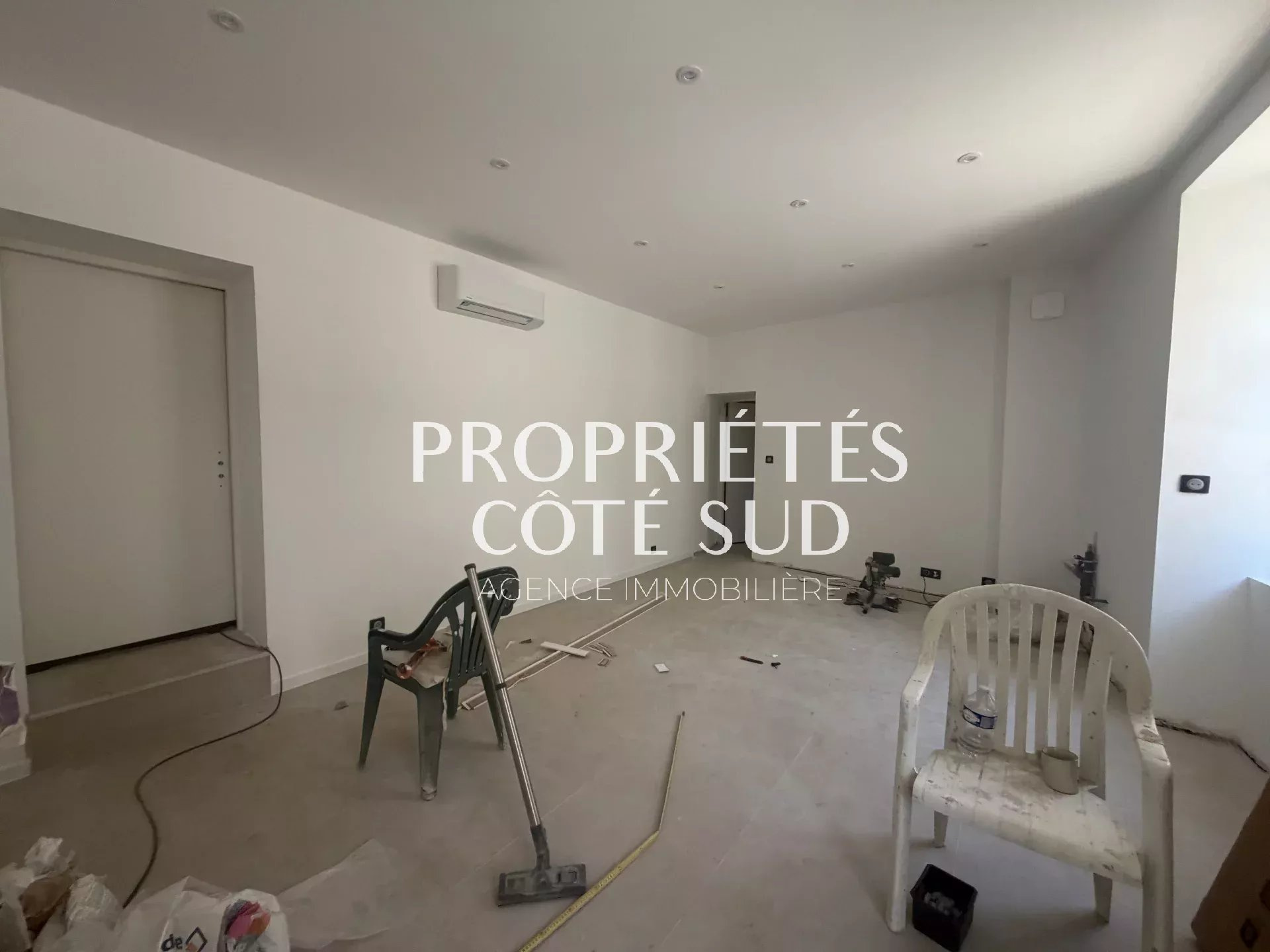 Maison à louer à Roquemaure, 85 m², 4 pièces – photo 1 sur 8