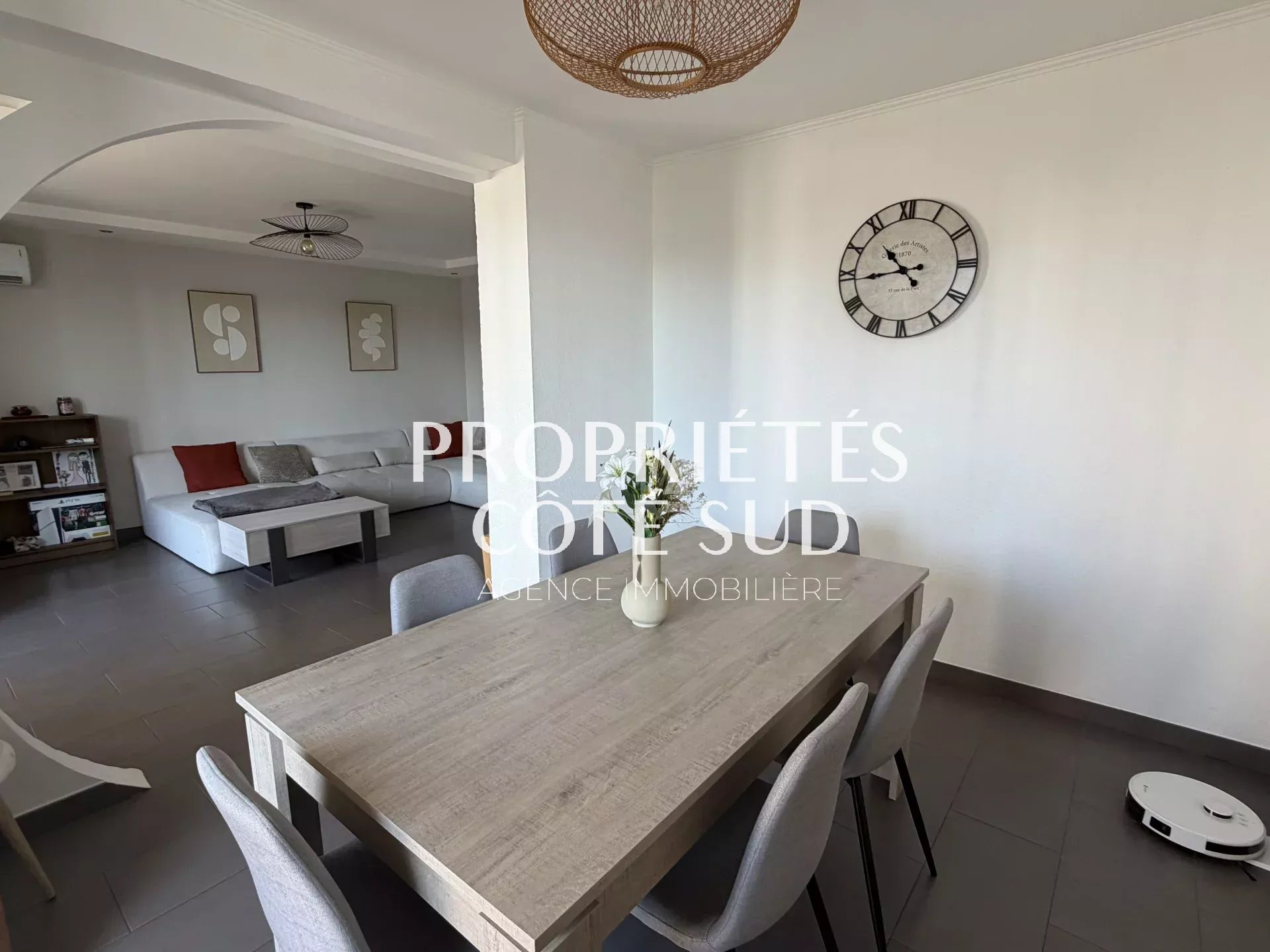 Appartement à vendre à Avignon, 80 m², 3 pièces – photo 1 sur 6