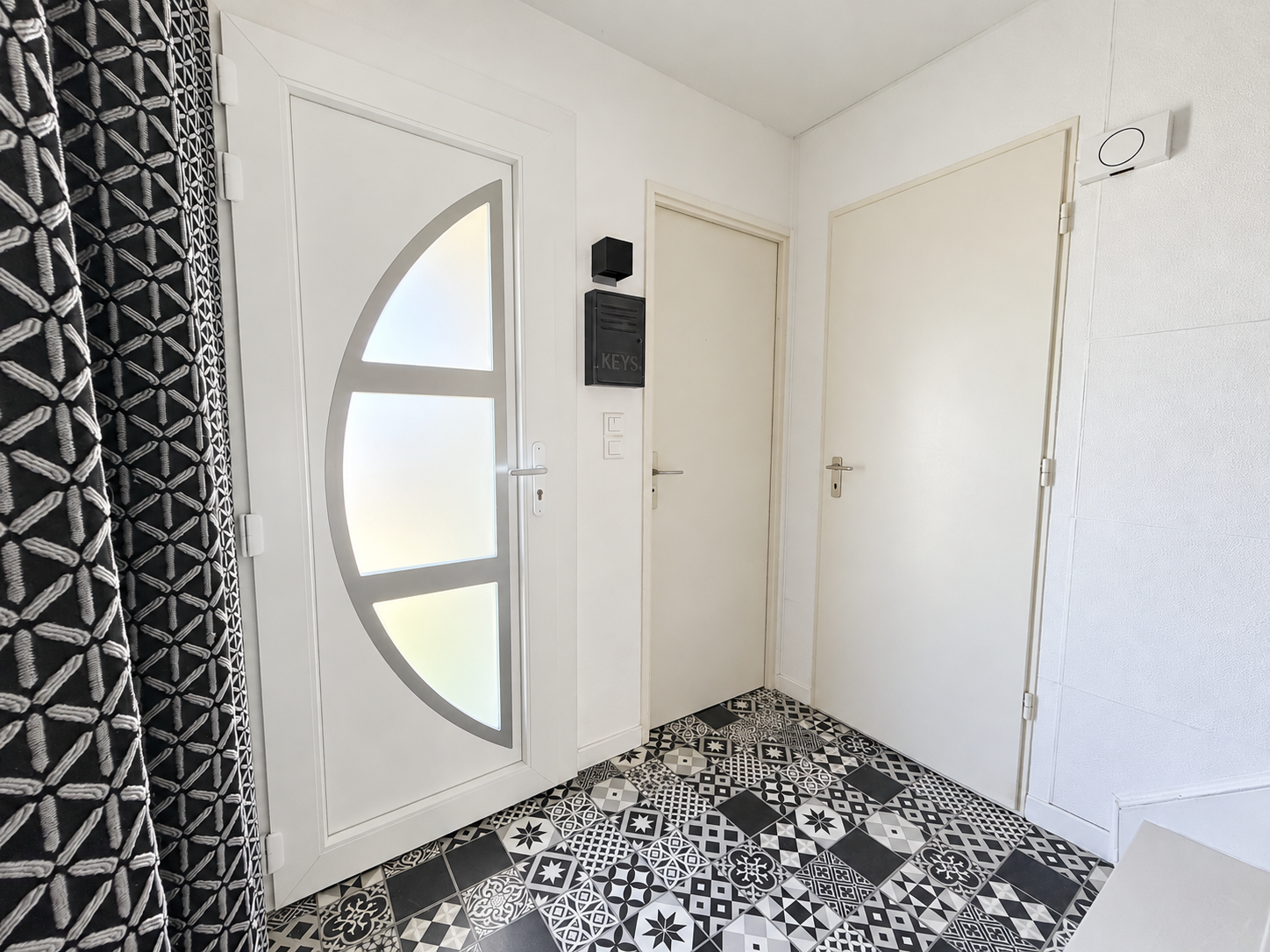 Maison à vendre à Laudun l ardoise, 110 m², 5 pièces – photo 2 sur 12
